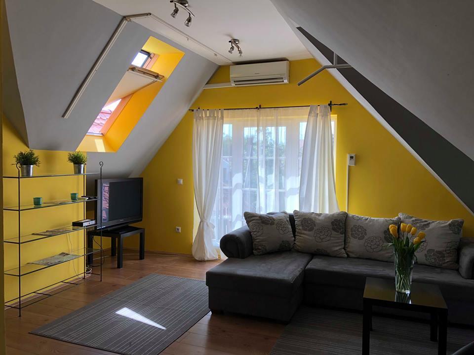 Tulipan Villa Panzio ソルノク エクステリア 写真